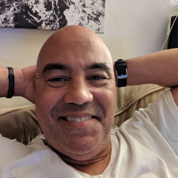 Meet your Posher, Garth - Picture 1 of 1